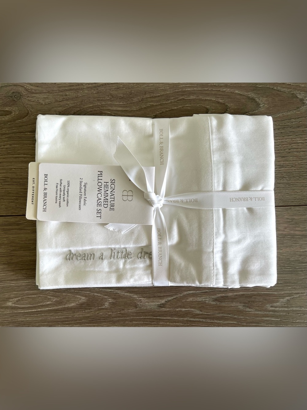 100% Organic Cotton Signature Hemmed Pillowcase Set
